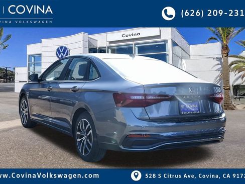 New 2026 Volkswagen Jetta SE image 5