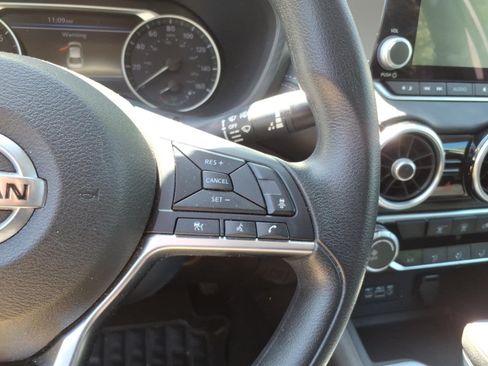 Used 2023 Nissan Sentra SV FWD image 15