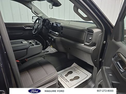 Used 2023 Chevrolet Silverado 1500 RST AWD/4WD image 18