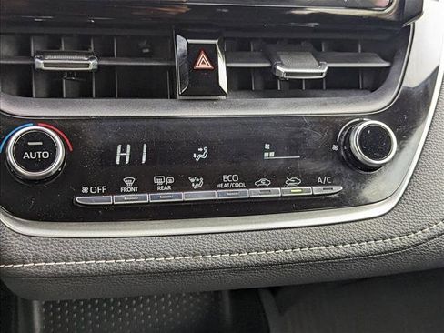 Used 2022 Toyota Corolla SE image 15