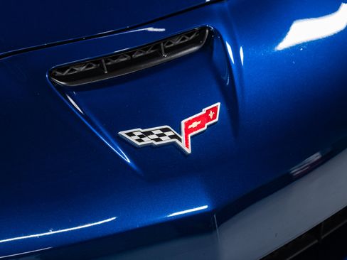 Used 2007 Chevrolet Corvette Z06 w/ Preferred Equipment Group image 9