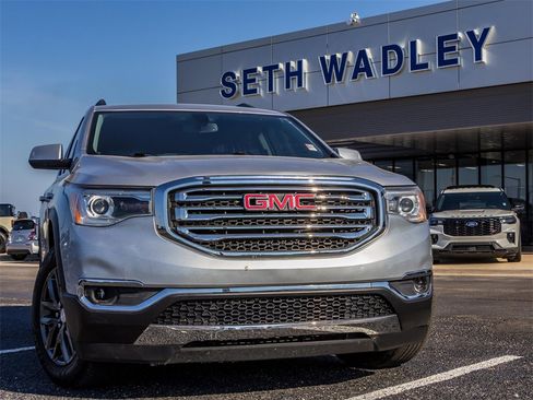 Used 2019 GMC Acadia SLT image 3