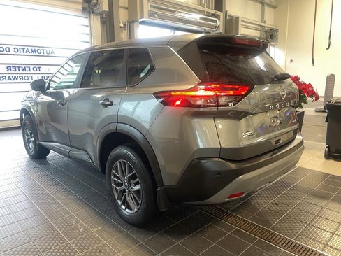 Used 2023 Nissan Rogue S image 13
