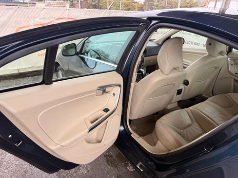 Used 2013 Volvo S60 T5 image 17