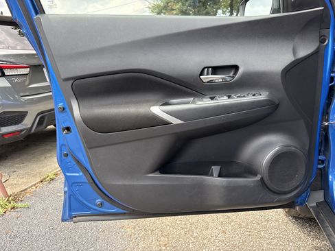 Used 2023 Nissan Kicks SV FWD image 6