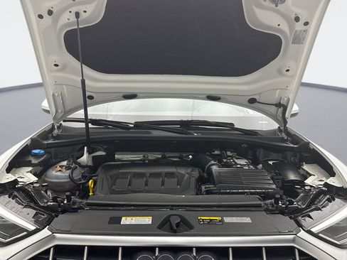 Used 2025 Audi Q3 2.0T Premium image 26