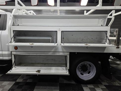 Used 2021 Ford F550 2WD Regular Cab Super Duty image 12