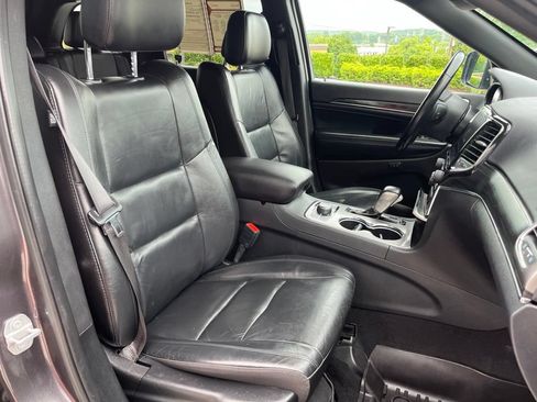 Used 2021 Jeep Grand Cherokee Limited AWD/4WD image 30