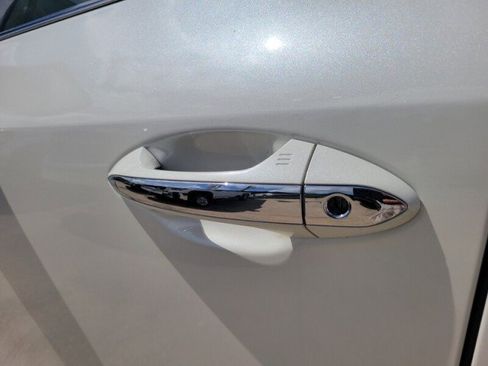 Used 2023 INFINITI QX60 Luxe AWD/4WD image 10