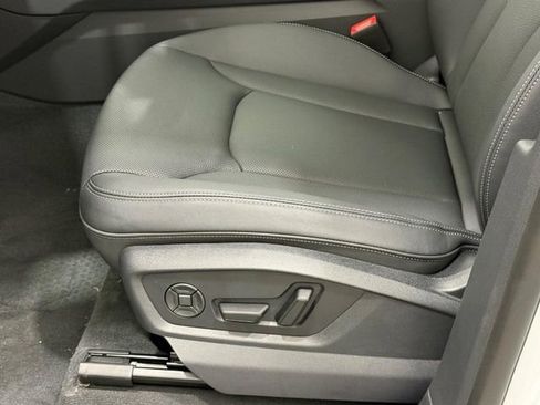 New 2026 Audi Q8 Premium Plus image 16