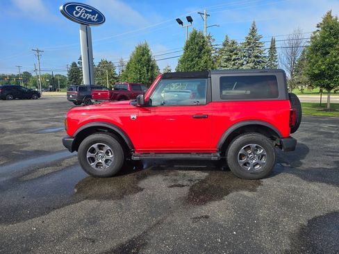 Used 2023 Ford Bronco Big Bend AWD/4WD image 2