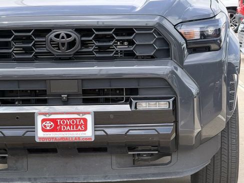 Used 2025 Toyota 4Runner TRD Sport Premium w/ Tow Technology Package AWD/4WD image 7