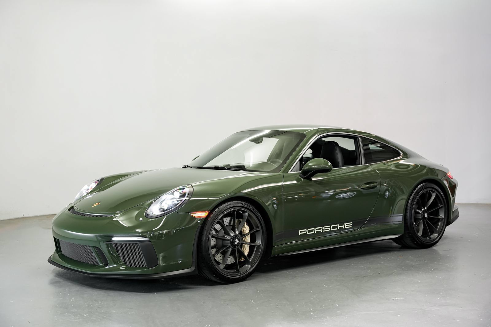 Used 2019 Porsche 911 GT3 RWD image 6