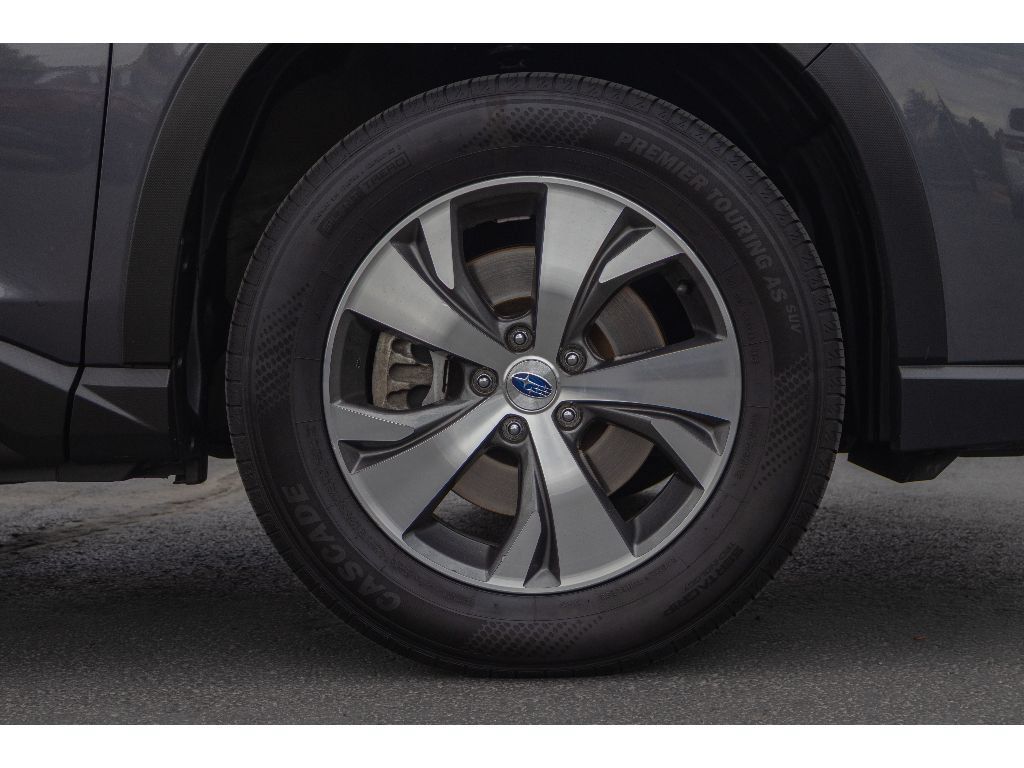 Used 2025 Subaru Ascent Premium AWD/4WD image 9