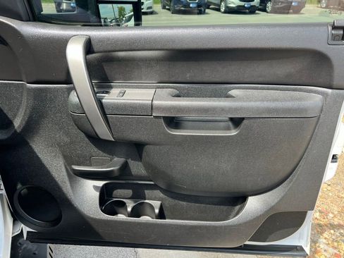 Used 2013 Chevrolet Silverado 2500 LT w/ Interior Plus Package AWD/4WD image 19