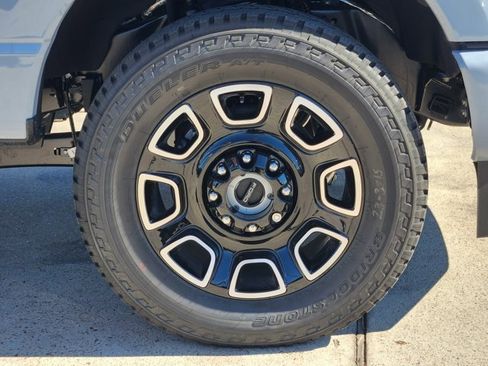 New 2026 Ford F250 Platinum image 7