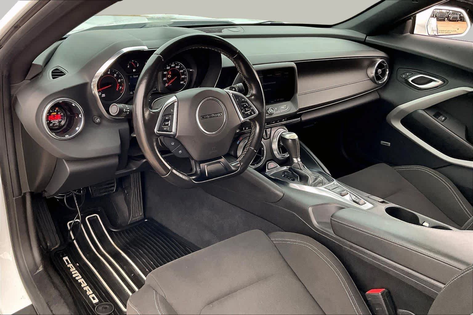 Used 2023 Chevrolet Camaro LT w/ Technology Package RWD image 17