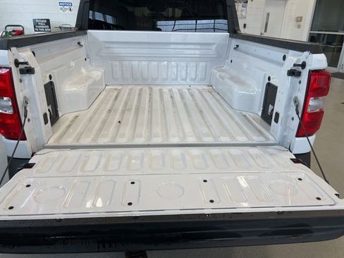 Used 2025 Ford Maverick XL w/ Equipment Group 102A image 5