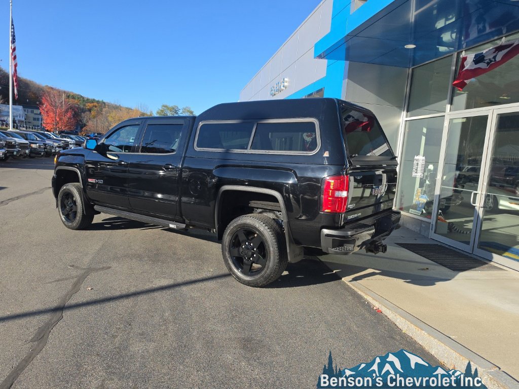 Used 2018 GMC Sierra 2500 SLT w/ All Terrain HD Package AWD/4WD image 4