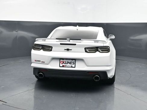 Used 2021 Chevrolet Camaro SS RWD image 8