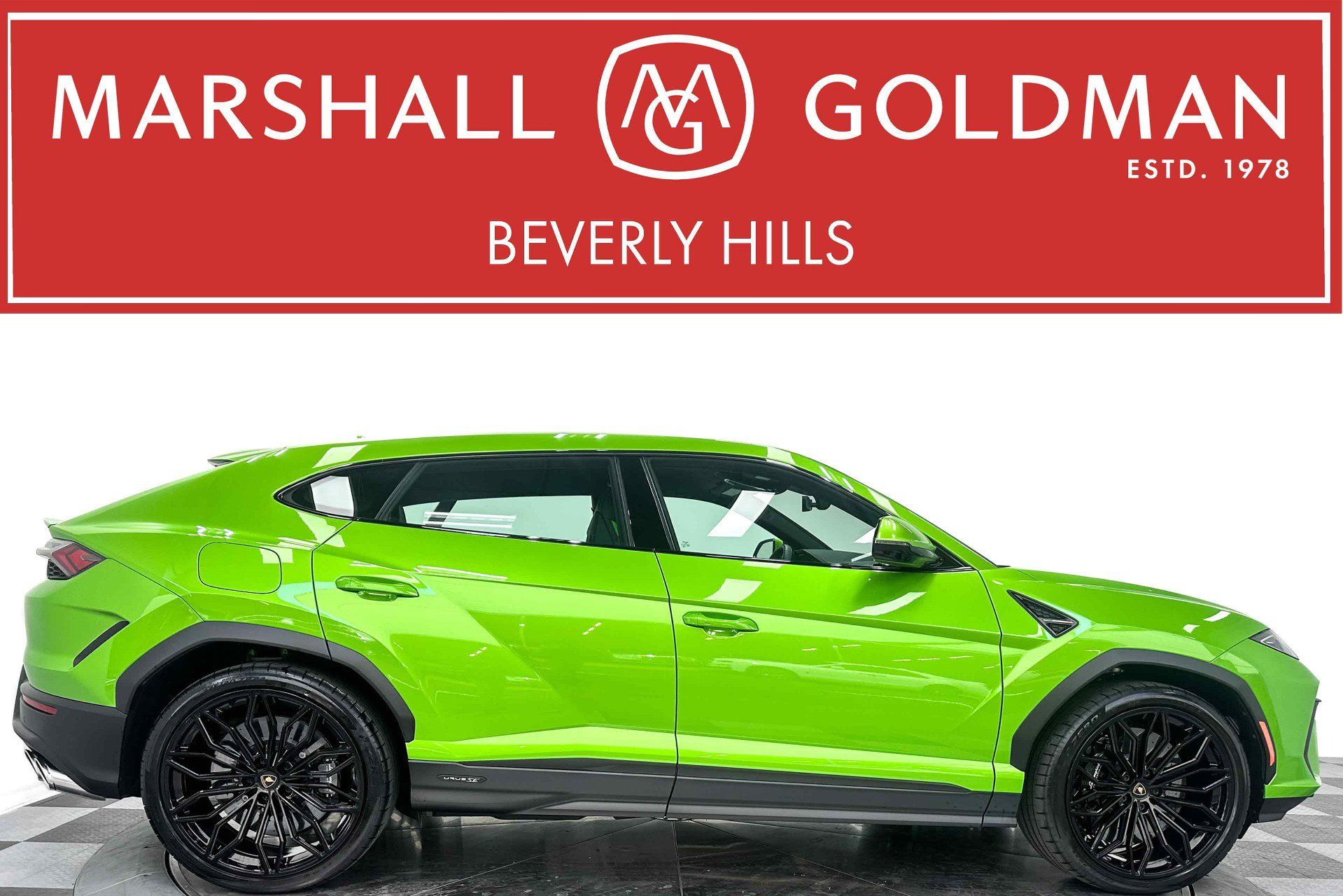 Used 2025 Lamborghini Urus SE AWD/4WD image 1
