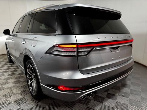 Used 2022 Lincoln Aviator Grand Touring w/ Elements Package Plus image 4