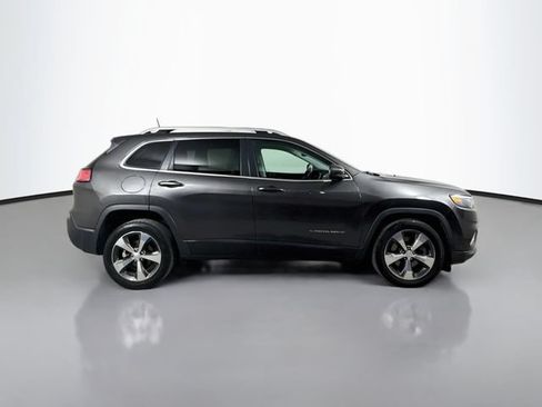 Used 2019 Jeep Cherokee Limited FWD image 4