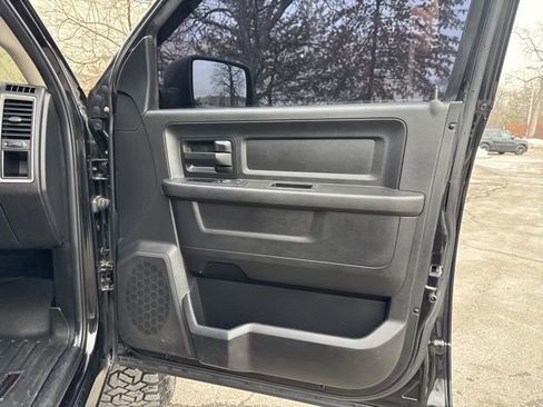 Used 2016 RAM 1500 Express w/ Black Ram 1500 Express Group image 38