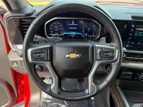 Used 2025 Chevrolet Silverado 1500 LT w/ LPO, Dark Essentials Package AWD/4WD image 15