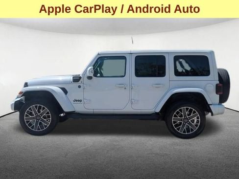 Used 2023 Jeep Wrangler Unlimited Sahara AWD/4WD image 7