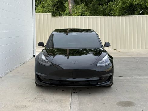 Used 2022 Tesla Model 3 Long Range AWD/4WD image 2