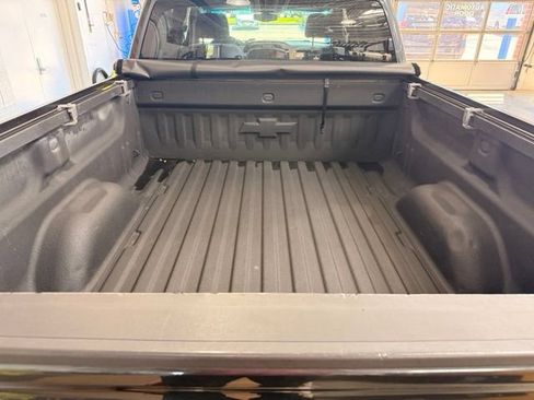 Used 2018 Chevrolet Silverado 1500 LT w/ All Star Edition AWD/4WD image 20