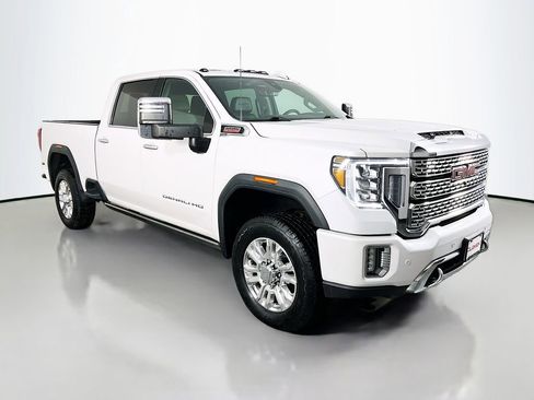 Used 2023 GMC Sierra 3500 Denali w/ Denali Ultimate Package AWD/4WD image 4