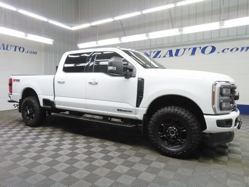 Used 2024 Ford F350 XLT w/ XLT Premium Package AWD/4WD image 3