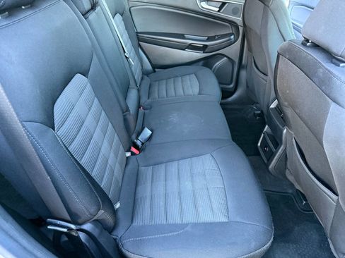 Used 2023 Ford Edge SEL w/ Cold Weather Package image 11