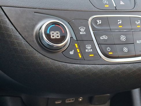 Used 2023 Chevrolet Malibu LT image 31