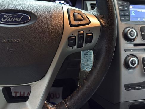 Used 2019 Ford Flex SE image 16