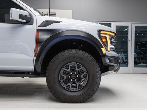 Used 2025 Ford F150 Raptor w/ Equipment Group 803A Raptor R AWD/4WD image 11