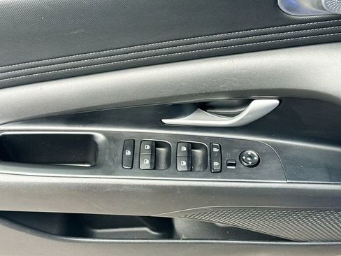 Certified 2024 Hyundai Elantra SEL w/ Convenience Package FWD image 17