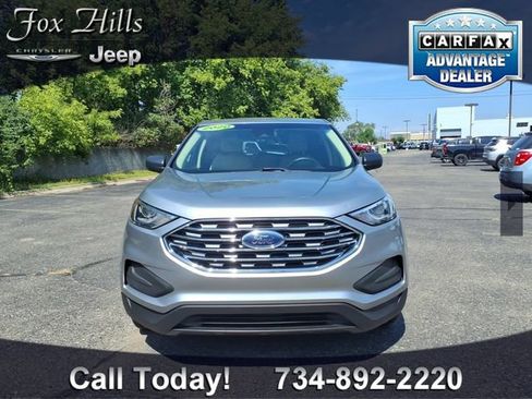 Used 2020 Ford Edge SE w/ Cargo Accessory Package FWD image 2