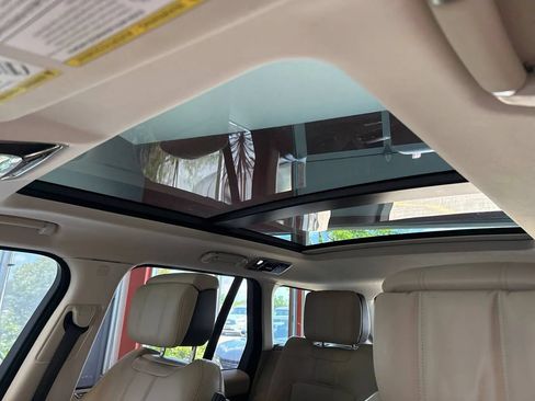 Used 2018 Land Rover Range Rover HSE AWD/4WD image 33