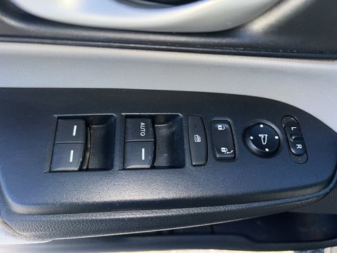 Used 2019 Honda CR-V LX image 20