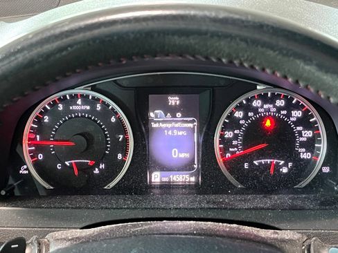 Used 2016 Toyota Camry SE FWD image 26