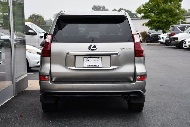 Used 2021 Lexus GX 460 Premium w/ Accessory Package AWD/4WD image 9