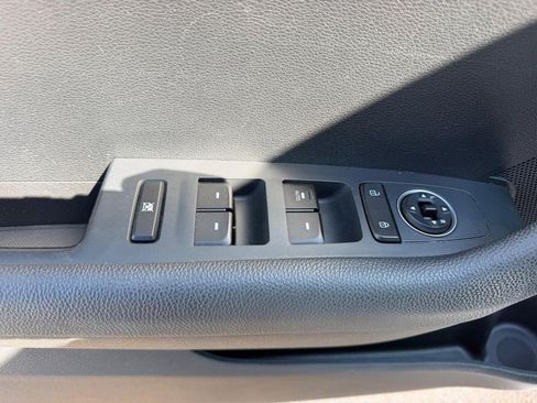 Used 2019 Hyundai Sonata SE FWD image 17