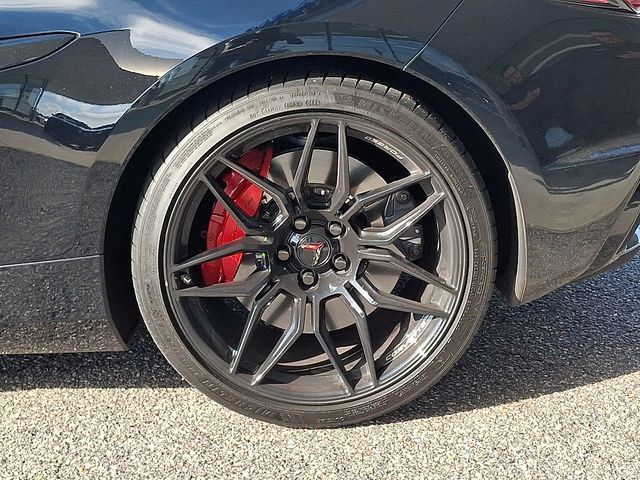 Used 2024 Chevrolet Corvette Z06 w/ Stealth Interior Trim Package RWD image 30
