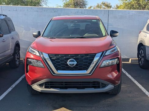 Used 2023 Nissan Rogue S image 3