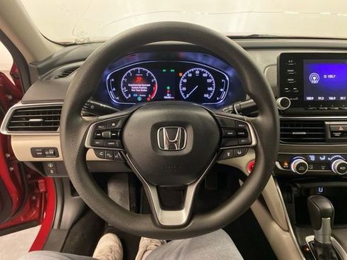 Used 2018 Honda Accord LX image 15
