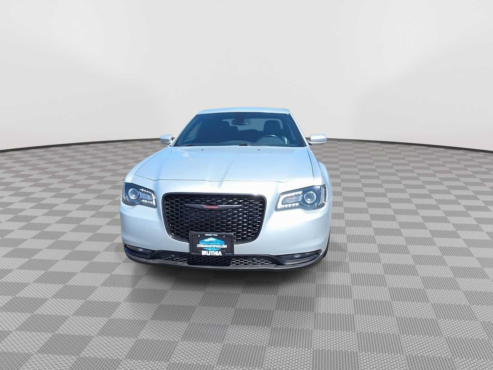Used 2021 Chrysler 300 S RWD image 3