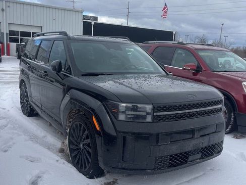 Used 2025 Hyundai Santa Fe Calligraphy image 2